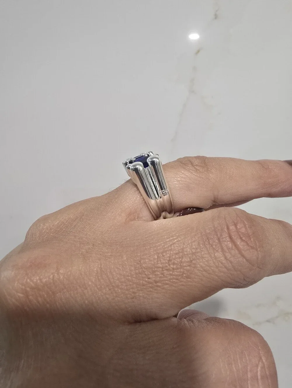 Tous Medium silver bear motif Ring with lab-grown blue sapphire Color Bear LGG